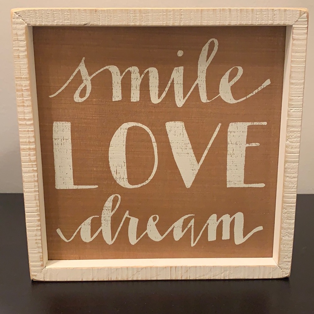 smile love dream wall decor